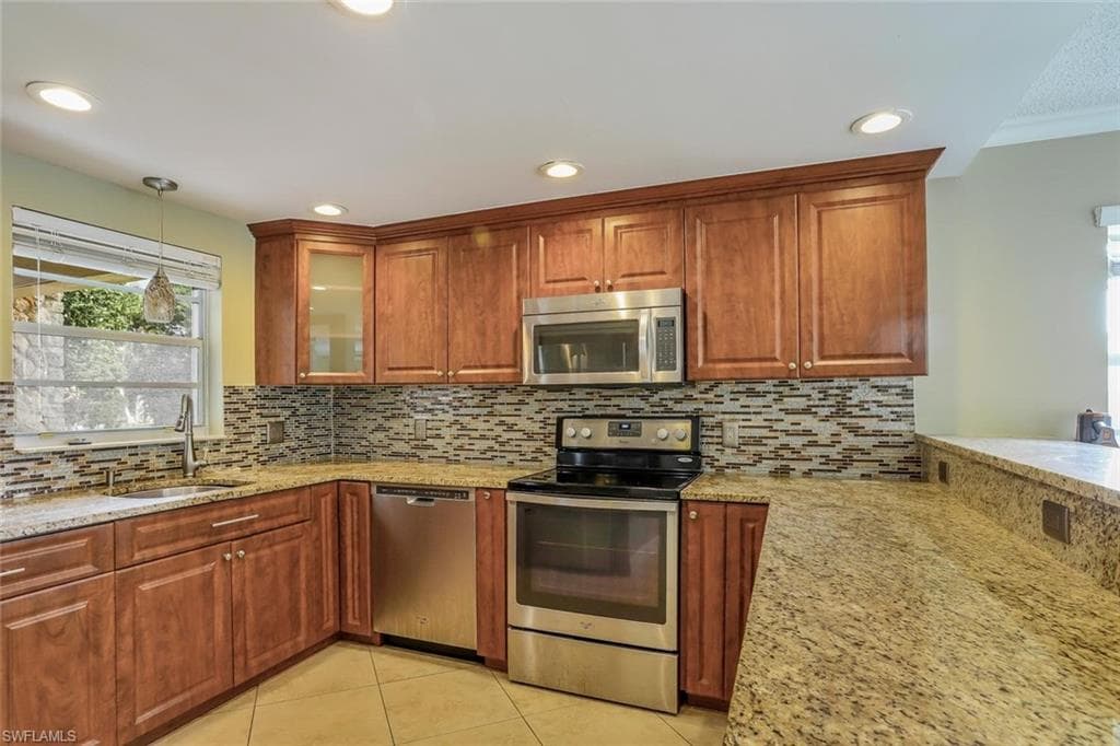 1200 Cherrystone CT B108-7
