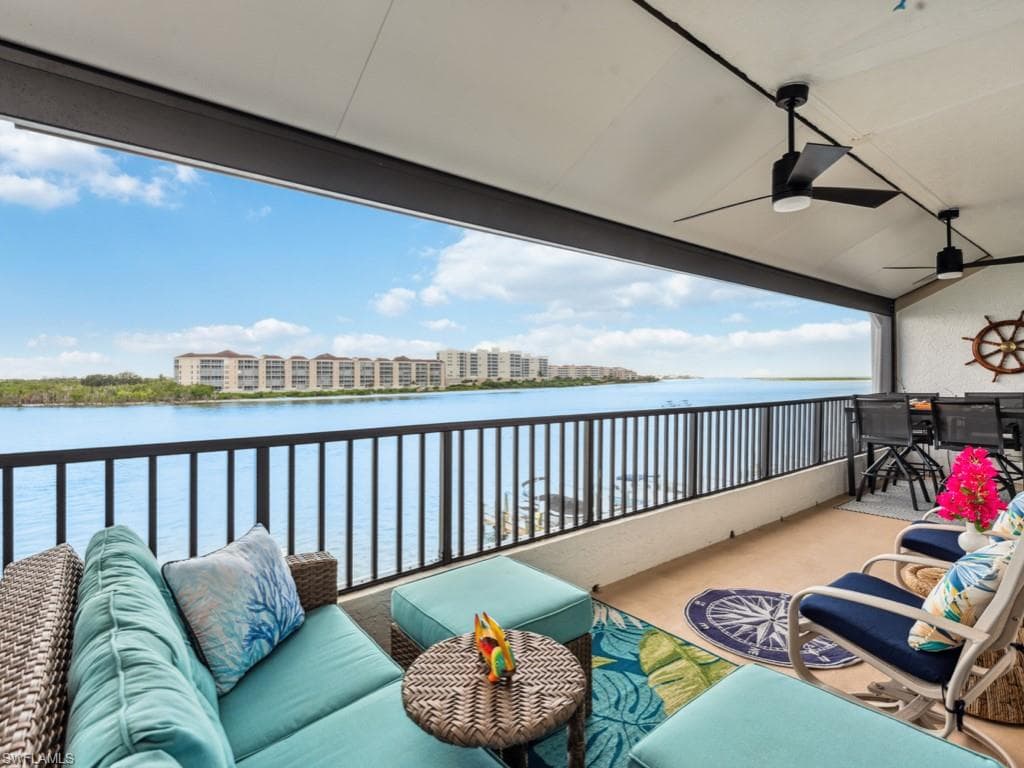 232 La Peninsula BLVD 232-24