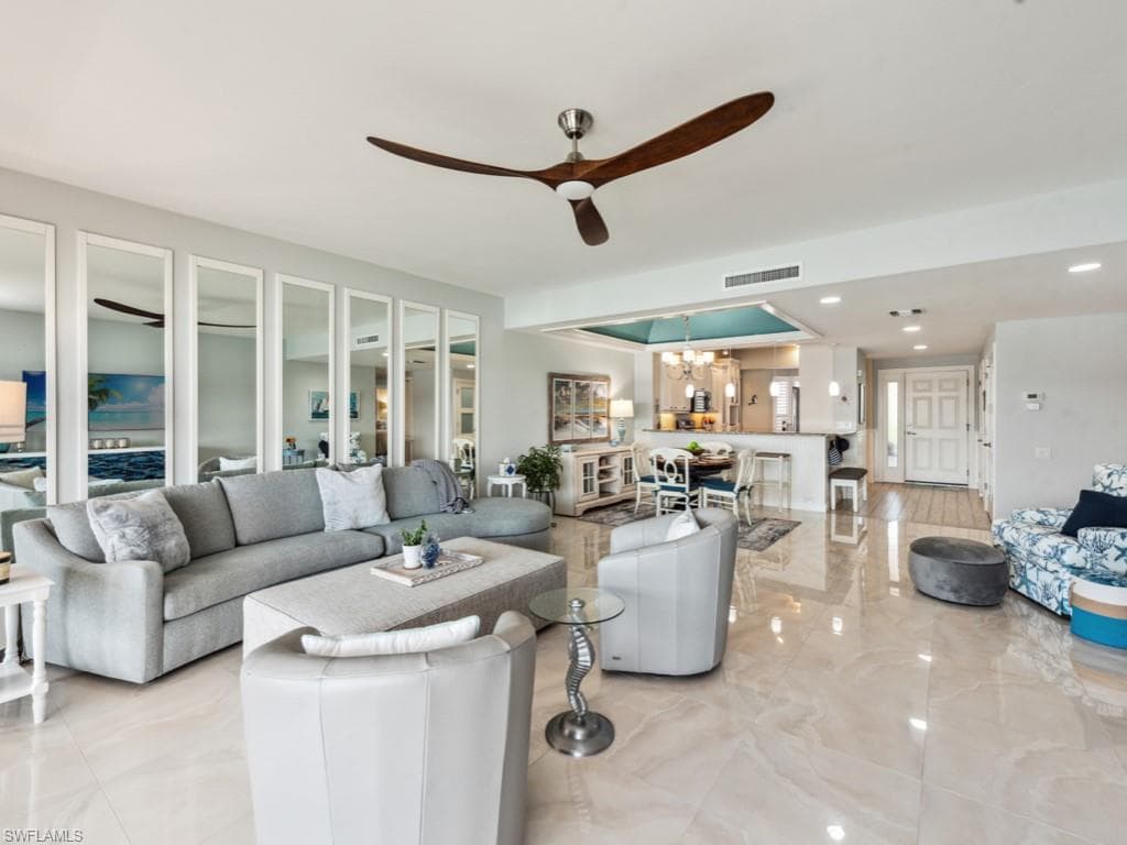 232 La Peninsula BLVD 232-14