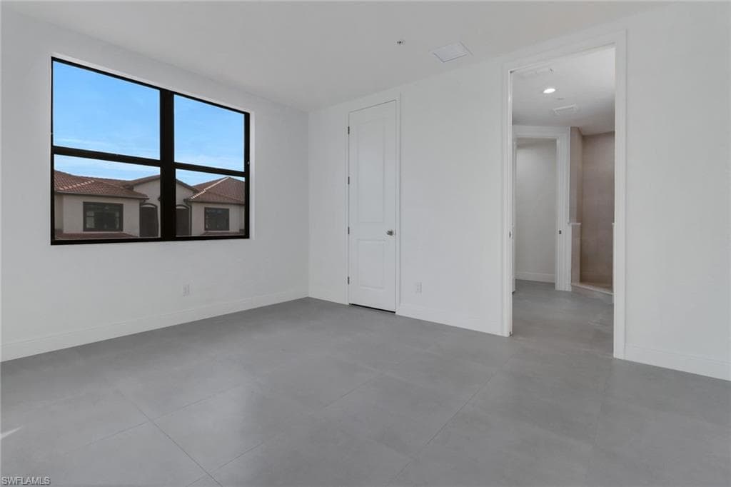1803 Samantha Gayle WAY 208-17