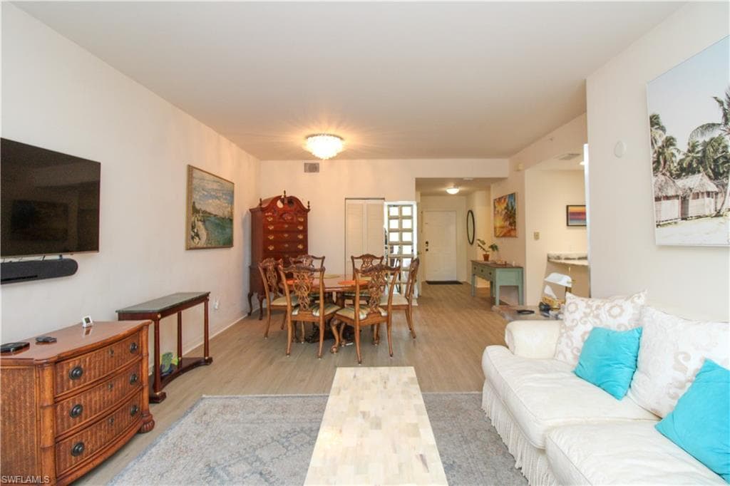 519 Roma CT 3206-27