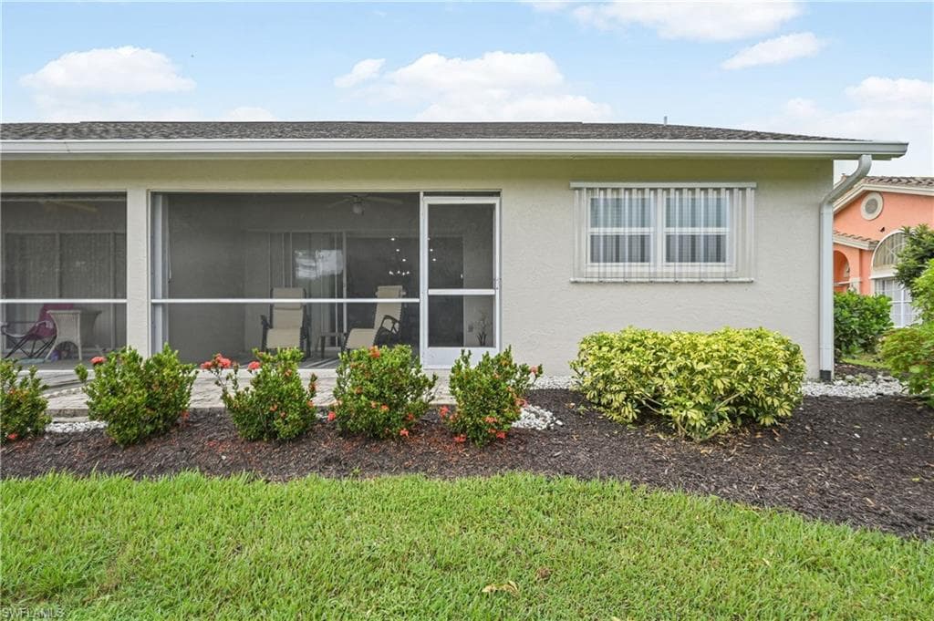 657 Saint Andrews BLVD-33