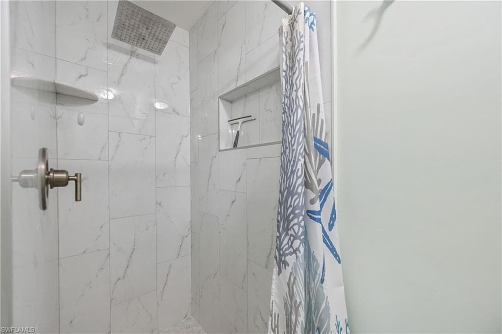 657 Saint Andrews BLVD-21