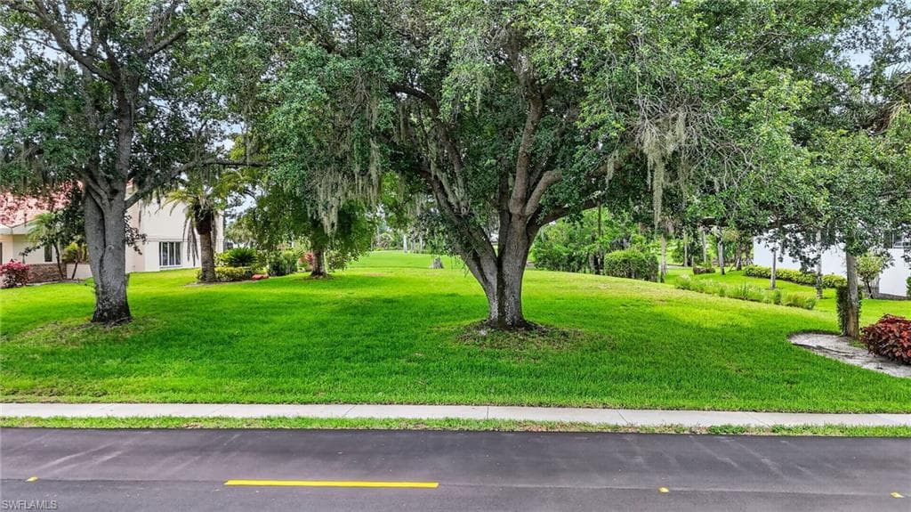 16047 Forest Oaks DR-6