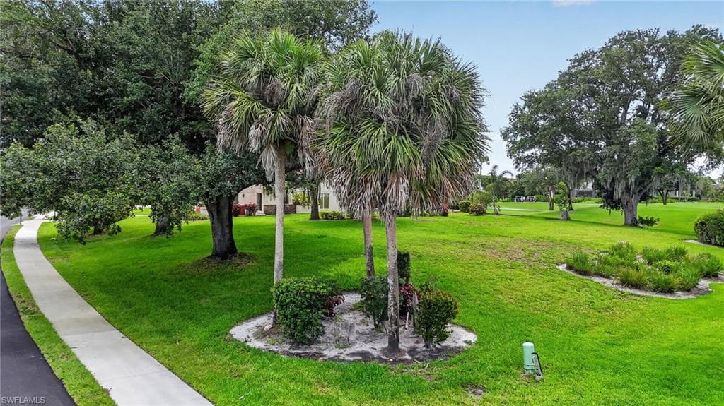 16047 Forest Oaks DR-8