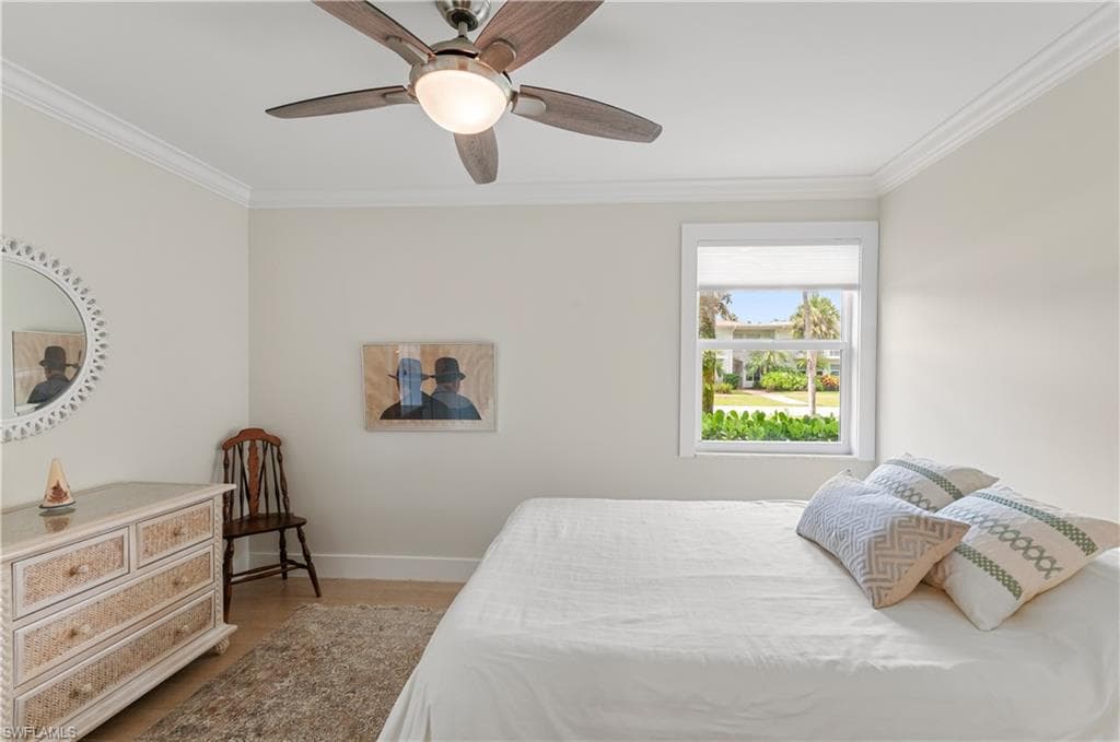 661 12th AVE S 661-12