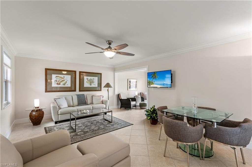 661 12th AVE S 661-3