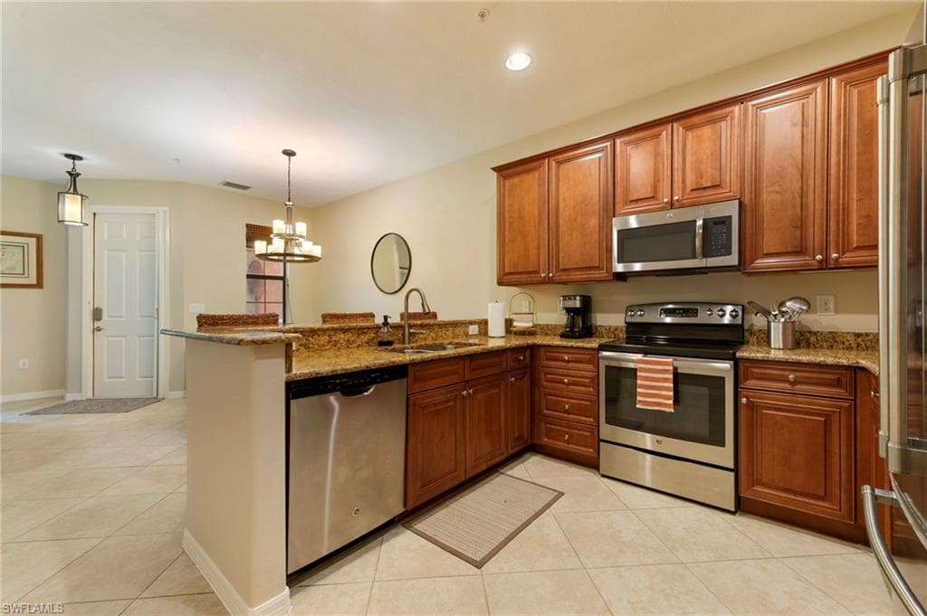 9066 Albion LN N 5106-10