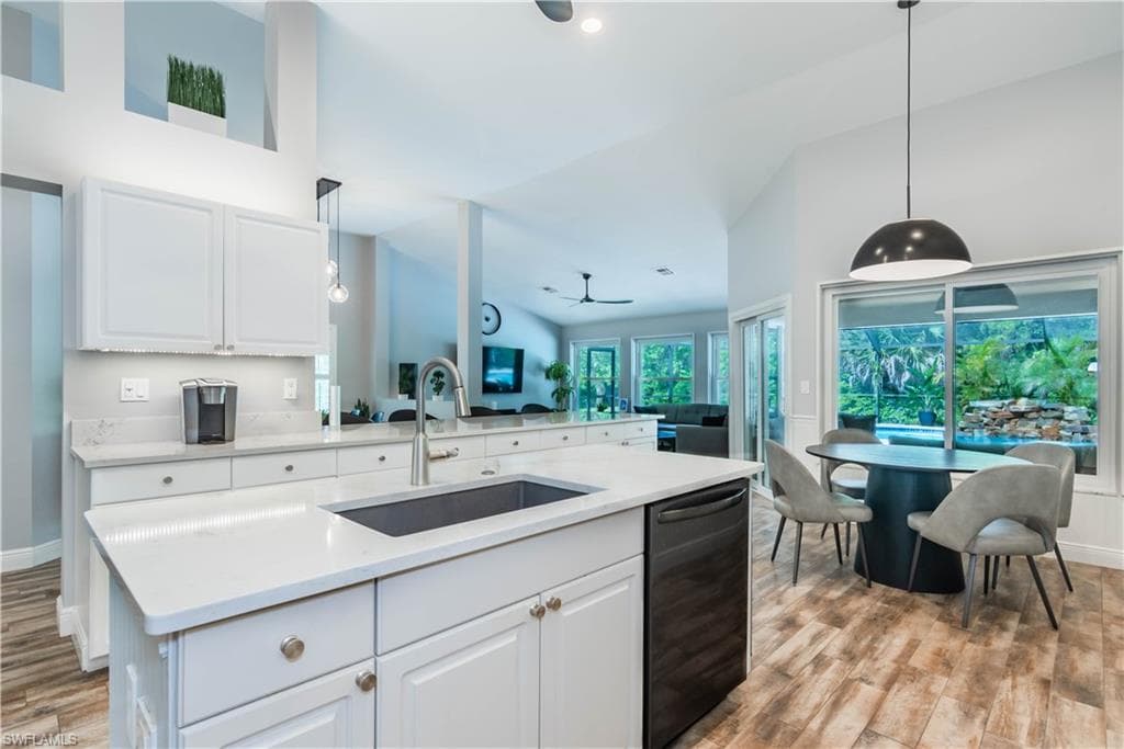 7653 Citrus Hill LN-12