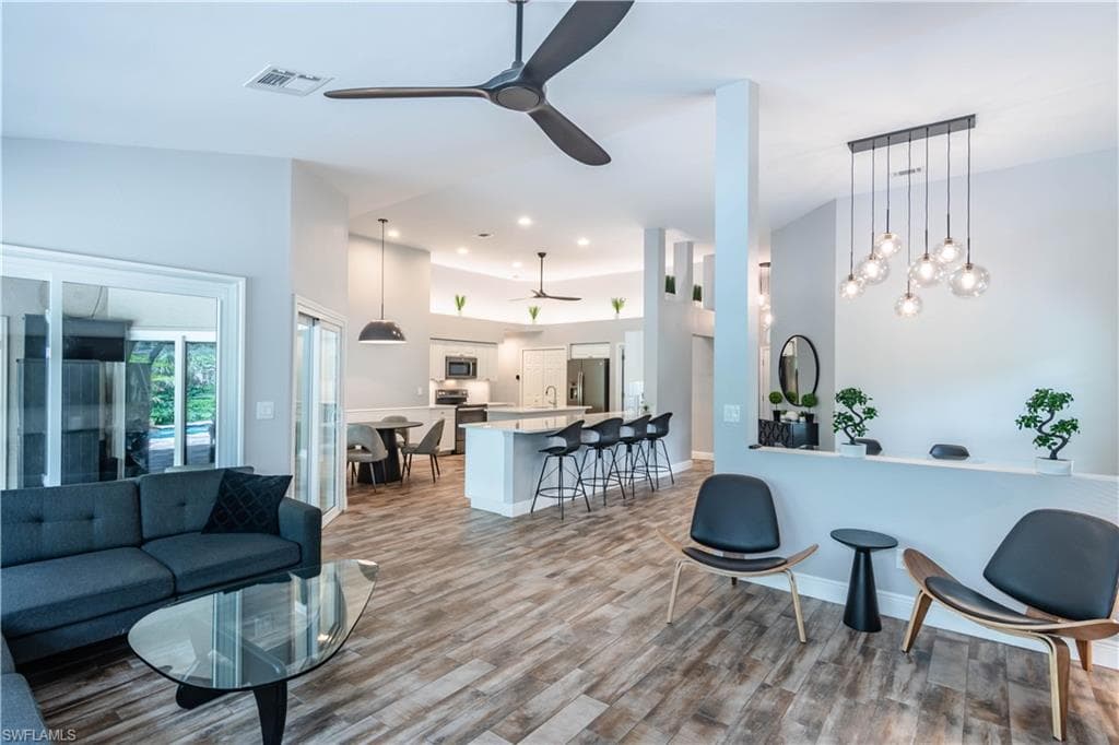 7653 Citrus Hill LN-10