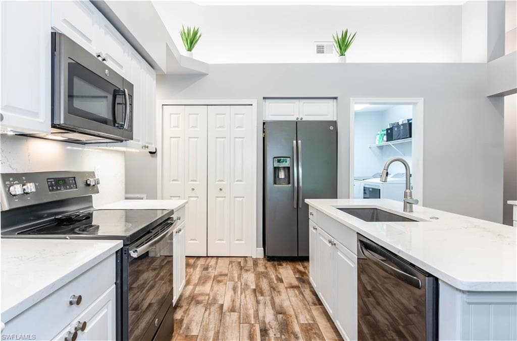 7653 Citrus Hill LN-14