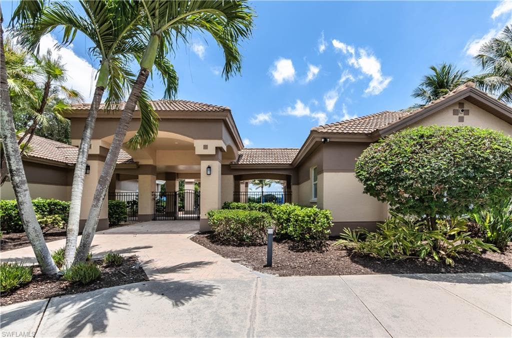 7653 Citrus Hill LN-41