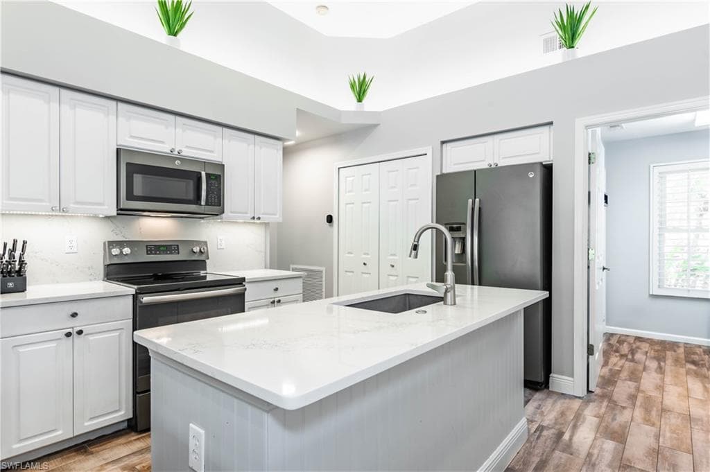 7653 Citrus Hill LN-15