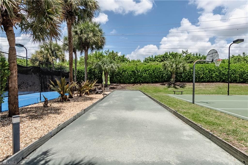 7653 Citrus Hill LN-44