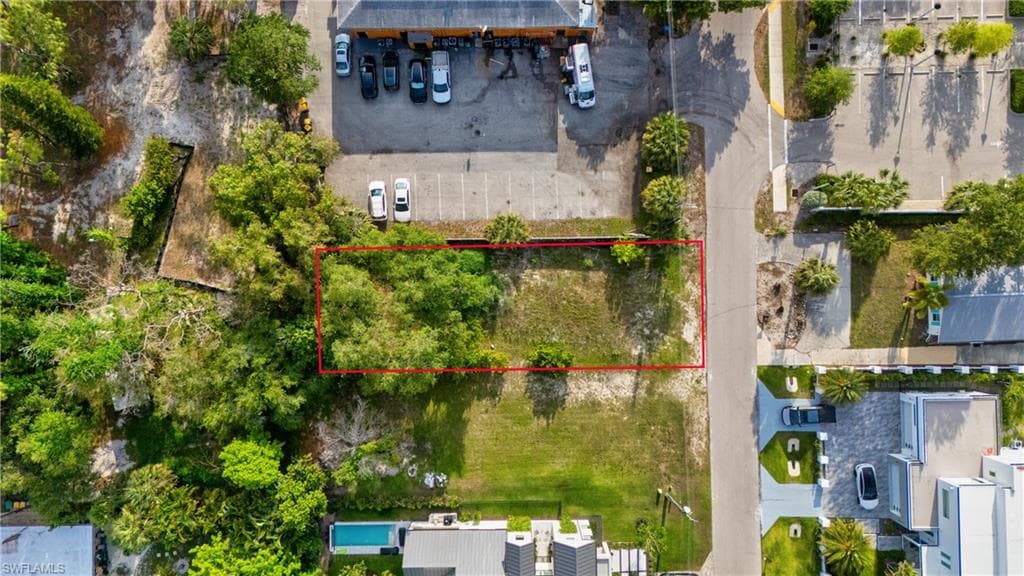 2960 Coco AVE-2