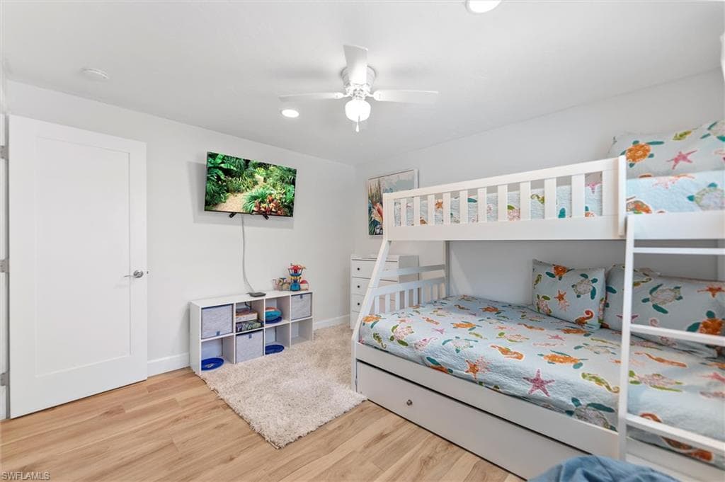 9428 Moonlight DR-23