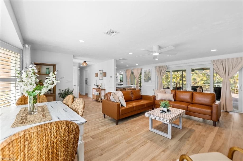 9428 Moonlight DR-6