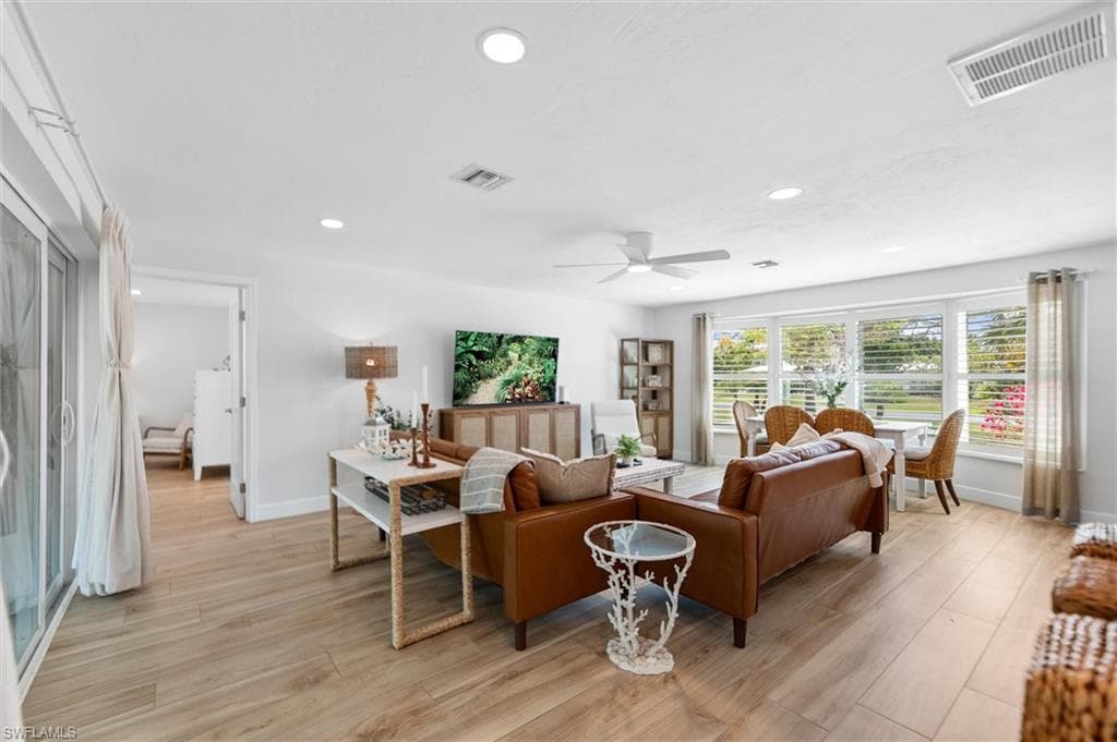 9428 Moonlight DR-7