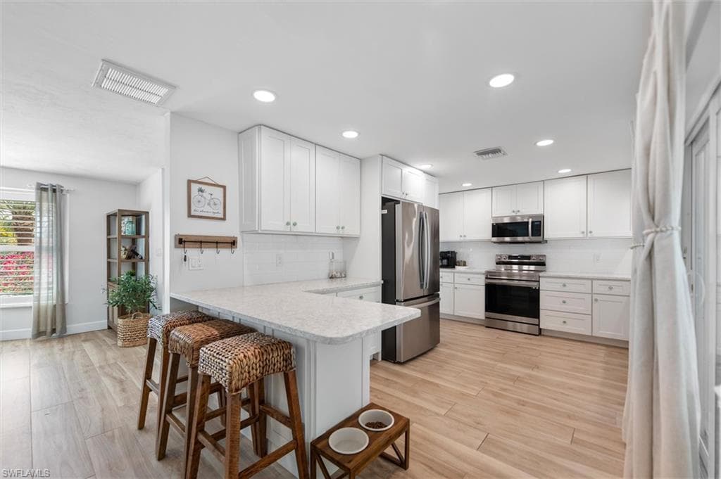 9428 Moonlight DR-9
