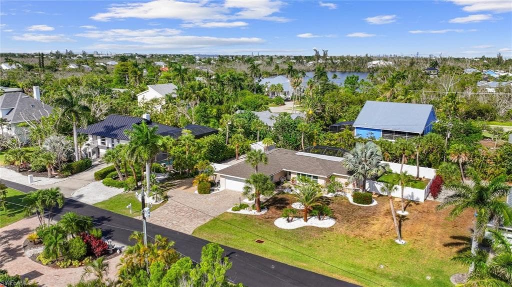 9428 Moonlight DR-37