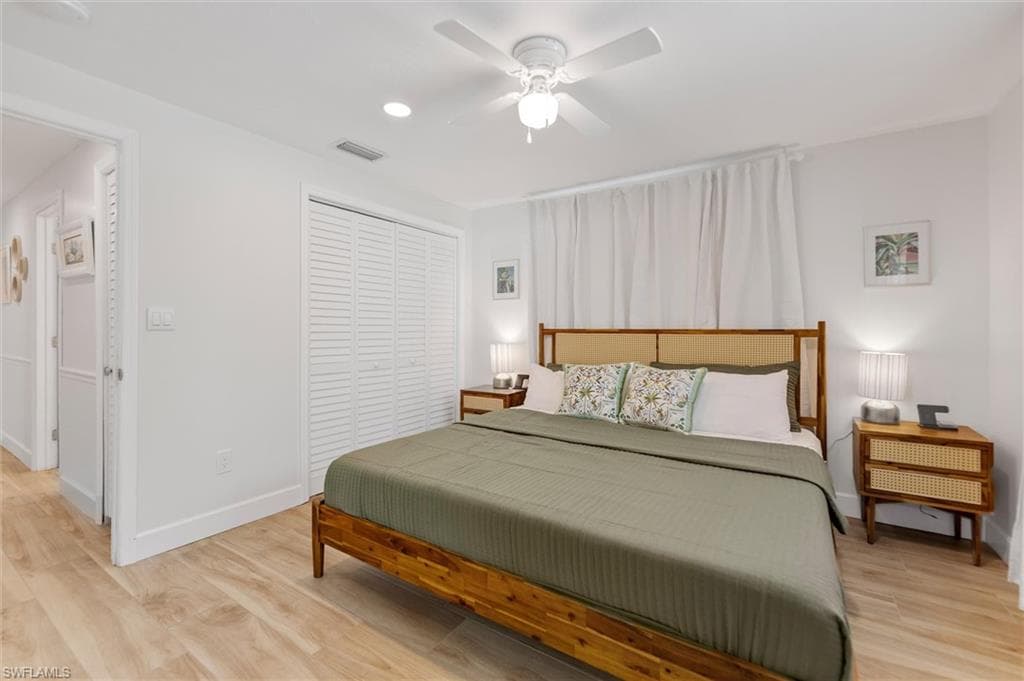 9428 Moonlight DR-19