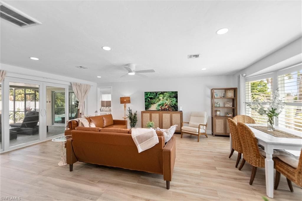 9428 Moonlight DR-4