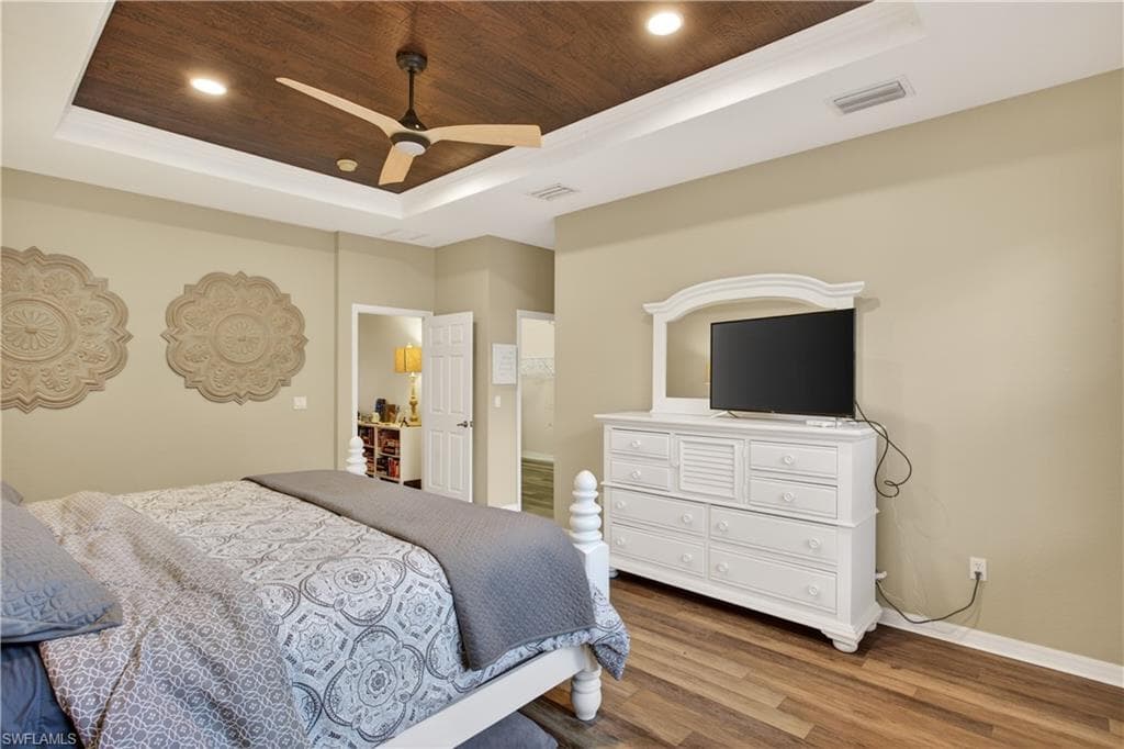20552 Larino LOOP-19