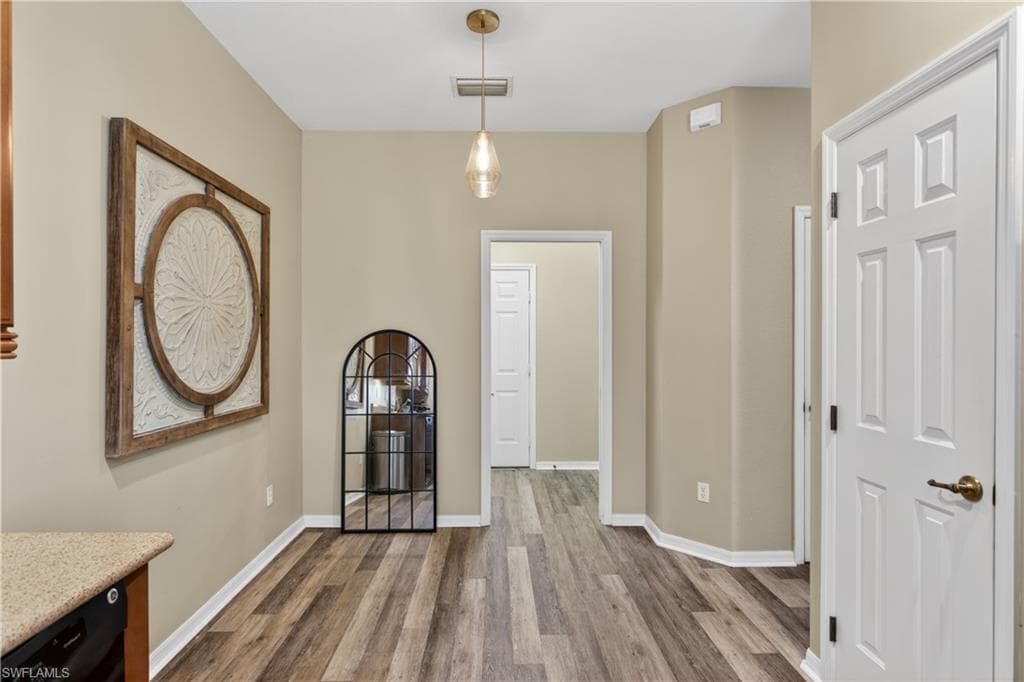 20552 Larino LOOP-8