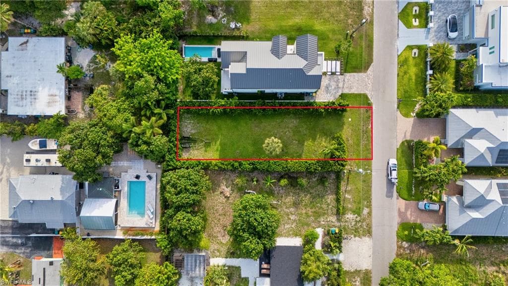 3010 Coco AVE-3