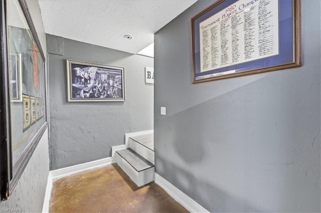 7215 Hendry Creek DR-23