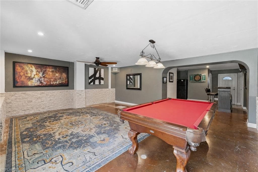 7215 Hendry Creek DR-24
