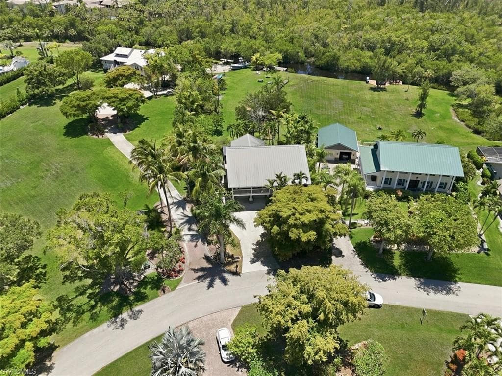 7215 Hendry Creek DR-34