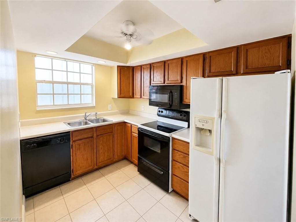 1005 SW 48th TER 3-2