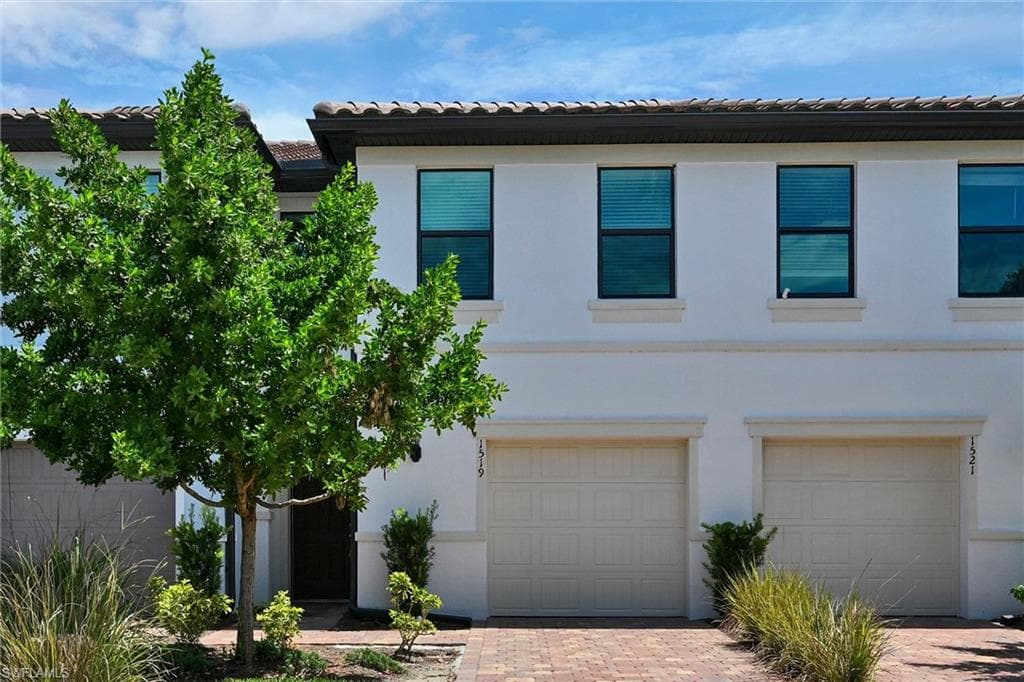 1519 Lake Jessup CIR-1