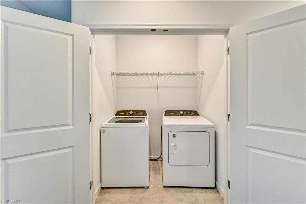 1519 Lake Jessup CIR-30