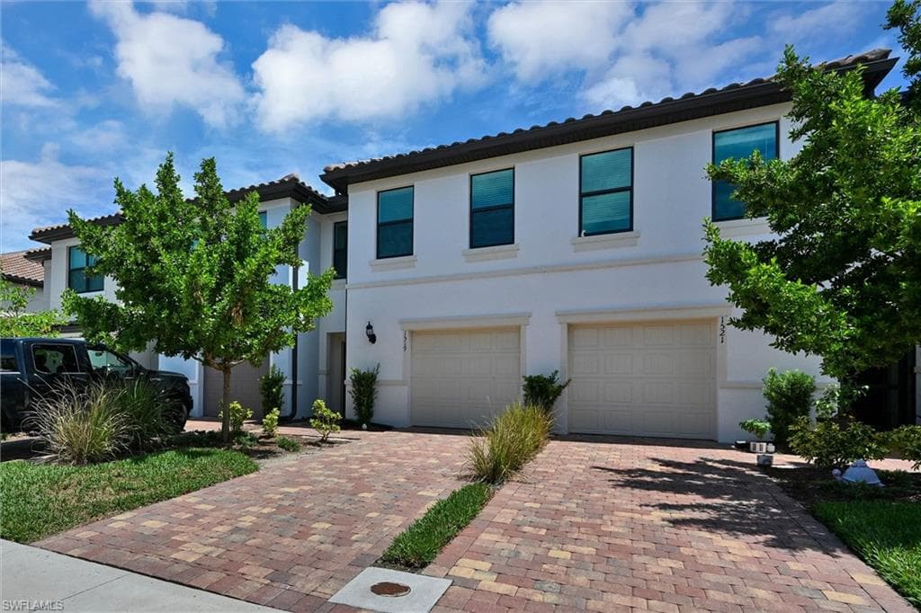 1519 Lake Jessup CIR-25