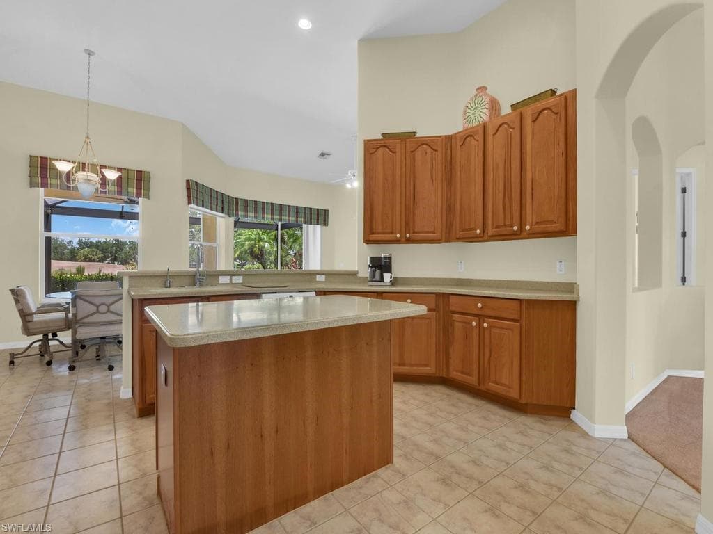 15420 Greenock LN-4
