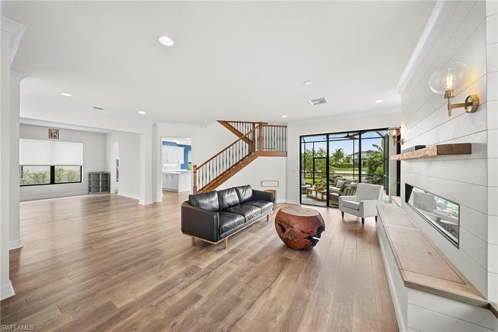 4586 Luminary AVE-6