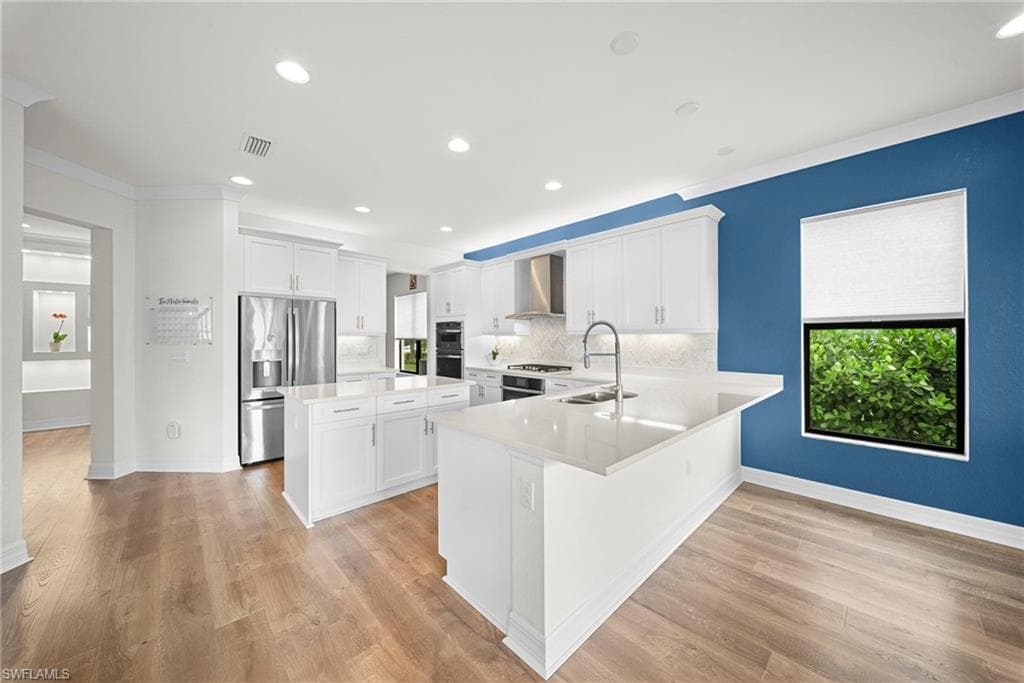 4586 Luminary AVE-17