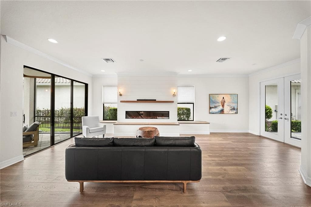 4586 Luminary AVE-7