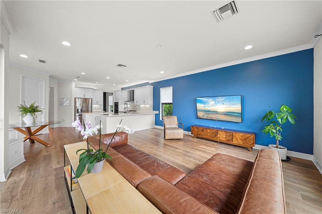 4586 Luminary AVE-20