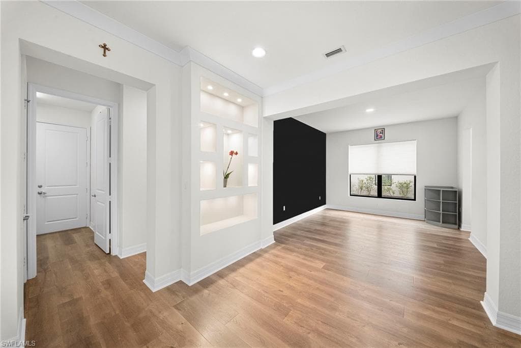 4586 Luminary AVE-9