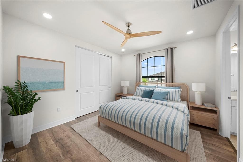 4586 Luminary AVE-38