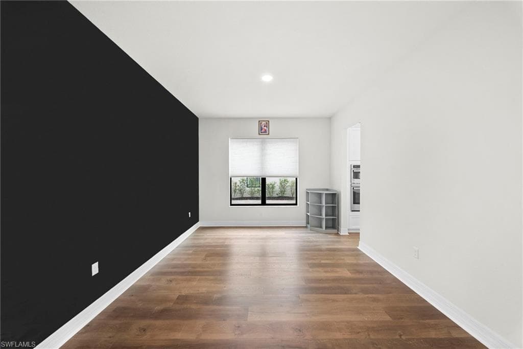 4586 Luminary AVE-10