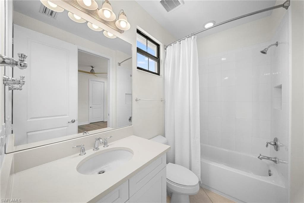 4586 Luminary AVE-37