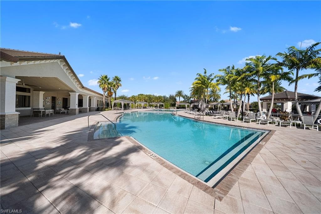 4586 Luminary AVE-44