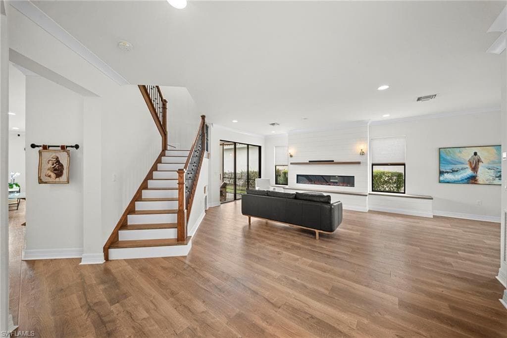 4586 Luminary AVE-8