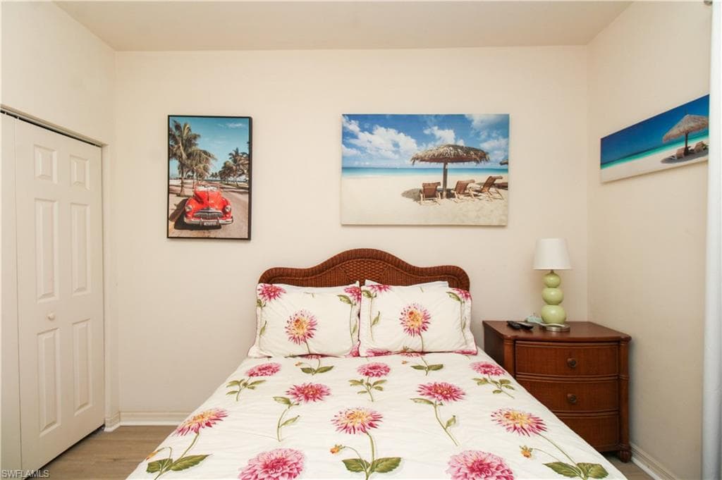 519 Roma CT 3206-21