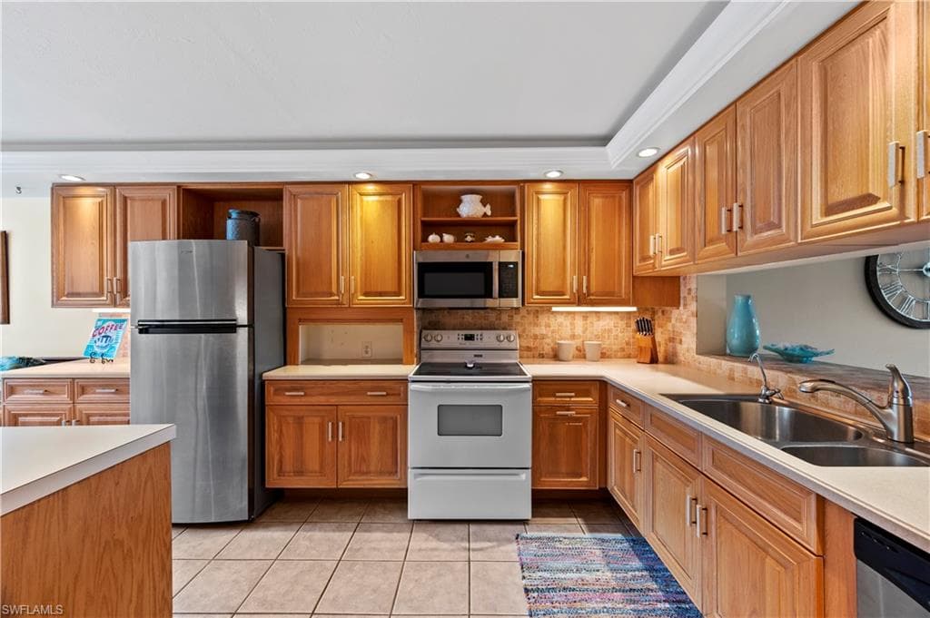 1250 Yesica Ann CIR E105-2