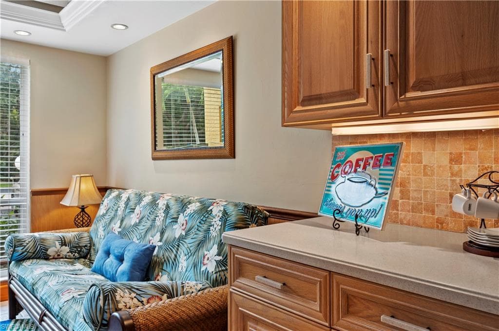 1250 Yesica Ann CIR E105-4